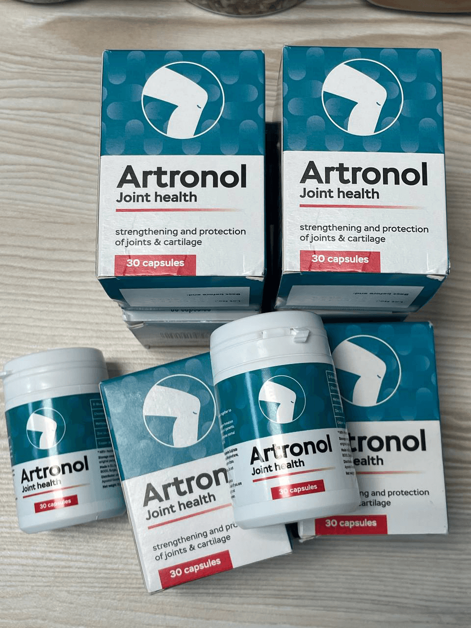 Artronol — producto en mesa